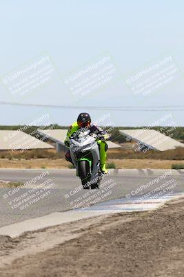 media/Aug-03-2025-TrackDaz (Sun) [[bf4a71acf9]]/B Group/1220pm (Wheelie Bump)/
